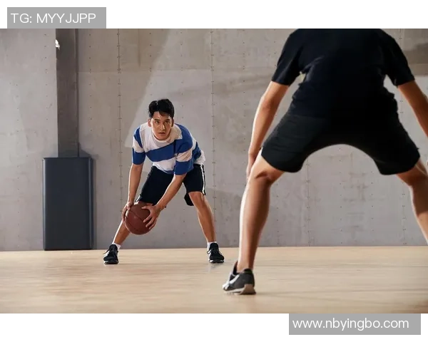 进攻欲望爆发 追梦罕见持球突破篮下强攻打成2+1